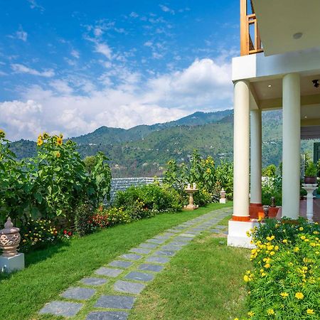 Stayvista At The Oakridge 4 Bhk Villa In Dharamshala With Jacuzzi & Balcony Chamba  Εξωτερικό φωτογραφία