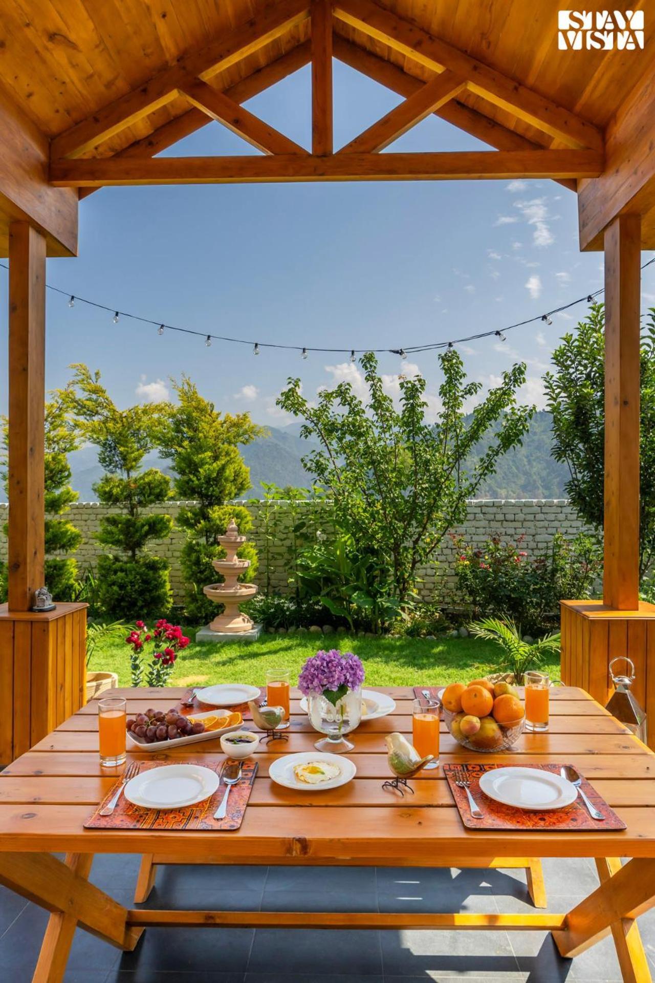 Stayvista At The Oakridge 4 Bhk Villa In Dharamshala With Jacuzzi & Balcony Chamba  Εξωτερικό φωτογραφία