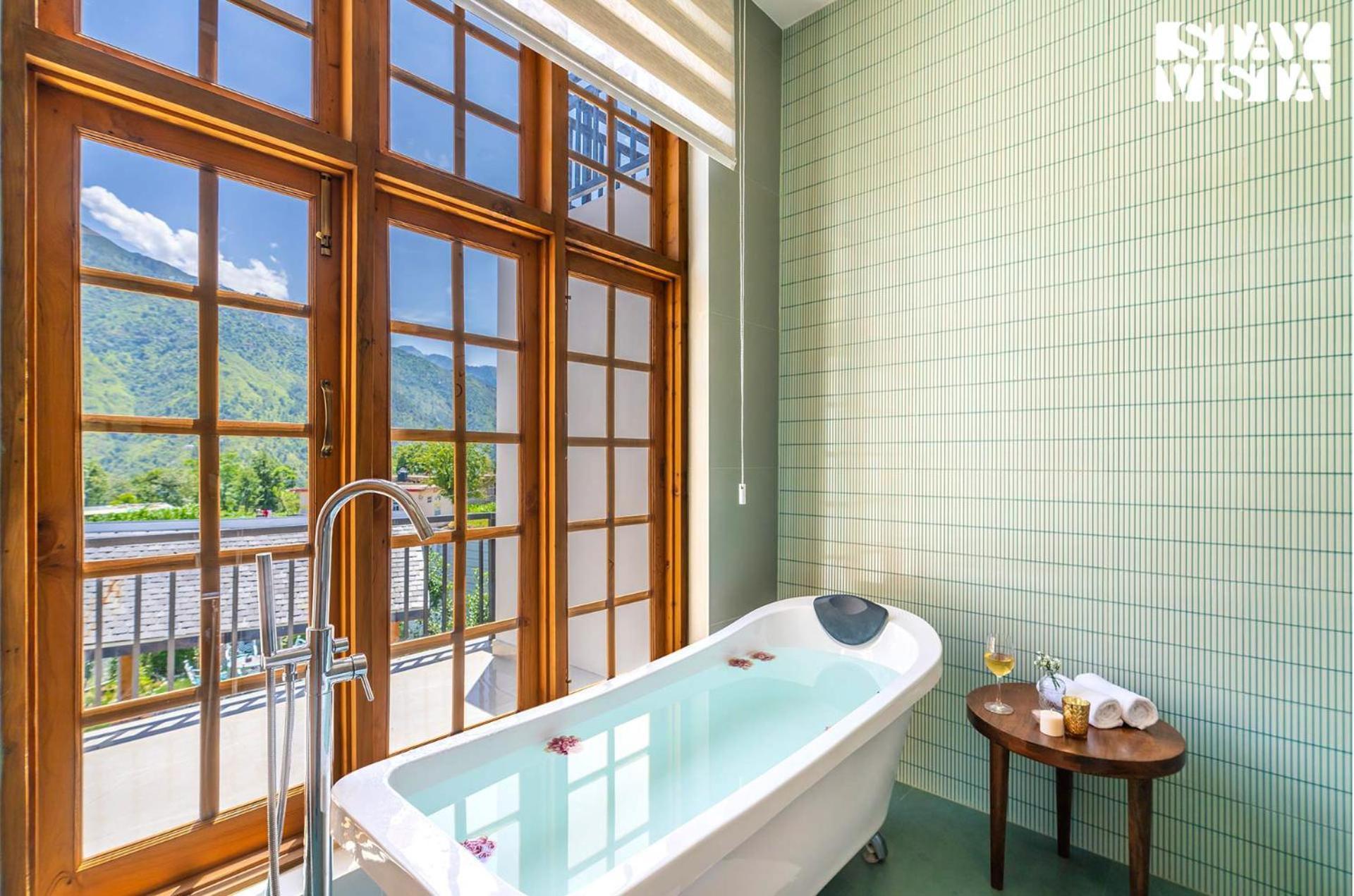 Stayvista At The Oakridge 4 Bhk Villa In Dharamshala With Jacuzzi & Balcony Chamba  Εξωτερικό φωτογραφία
